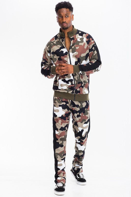 MENS FULL CAMO WITH STRIPE JACKET and PANT SET - Get Zipped
